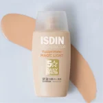ضد آفتاب فیوژن واتر SPF50 رنگی ایزدین