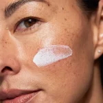 فلوئید ضد آفتاب مینرال کلینیک SPF50 مناسب پوست حساس حجم 30 میل